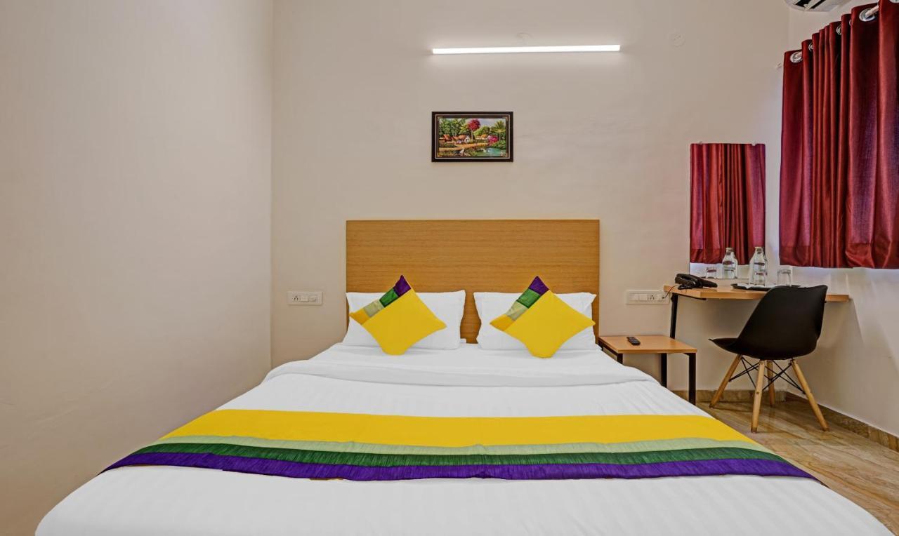 Itsy Hotels Flowers Park Nashik Exterior foto